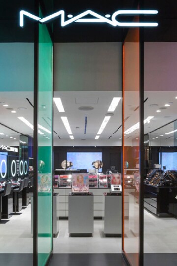 YOUR M·A·C STORE